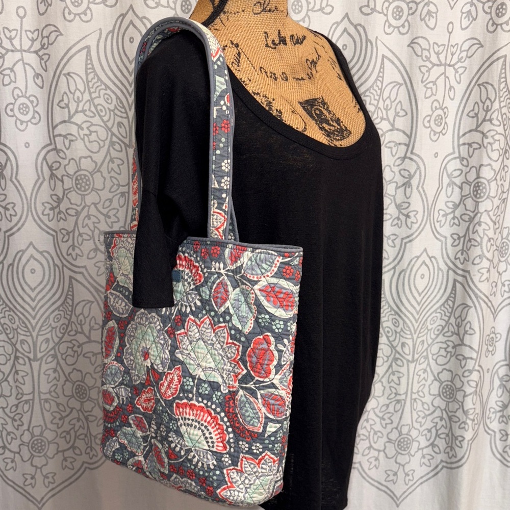 Vera Bradley quilted tote bag in the retired "Nomadic Floral" pattern